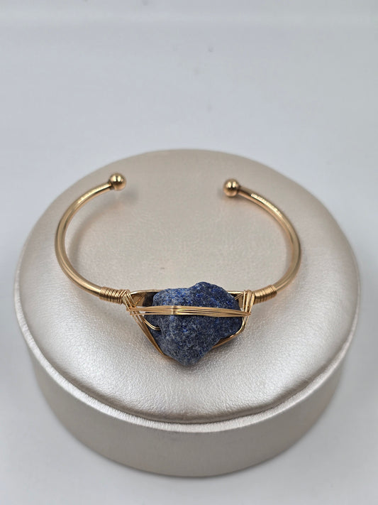 N - Single Natural Stone Bracelet