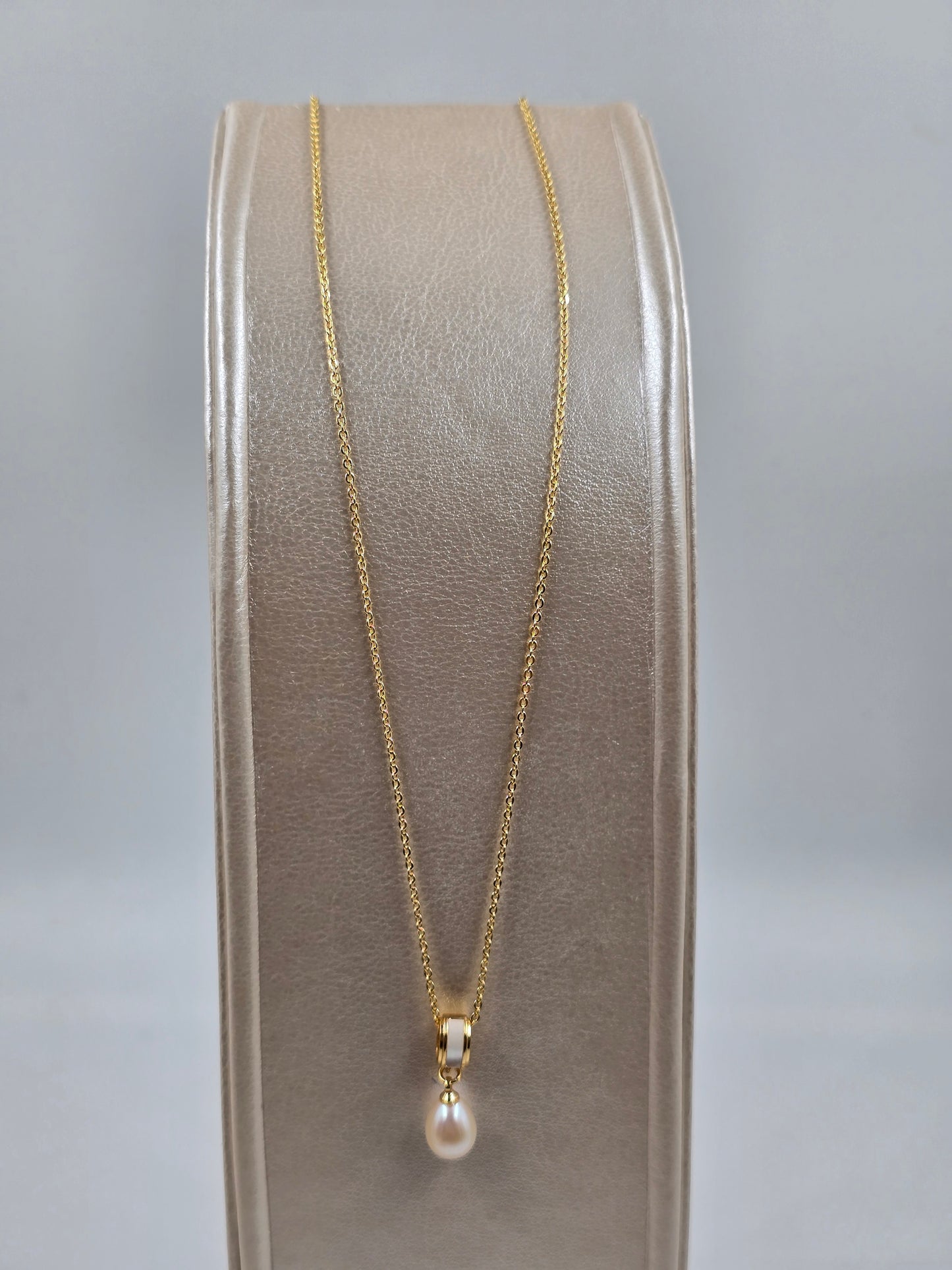 N - Simple Pearl Set