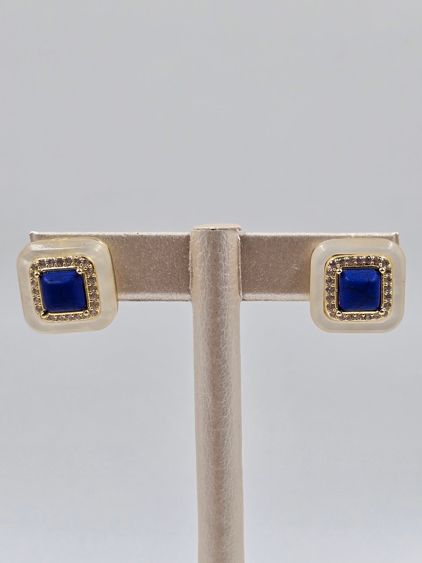 O - Elegant White and Blue Earrings