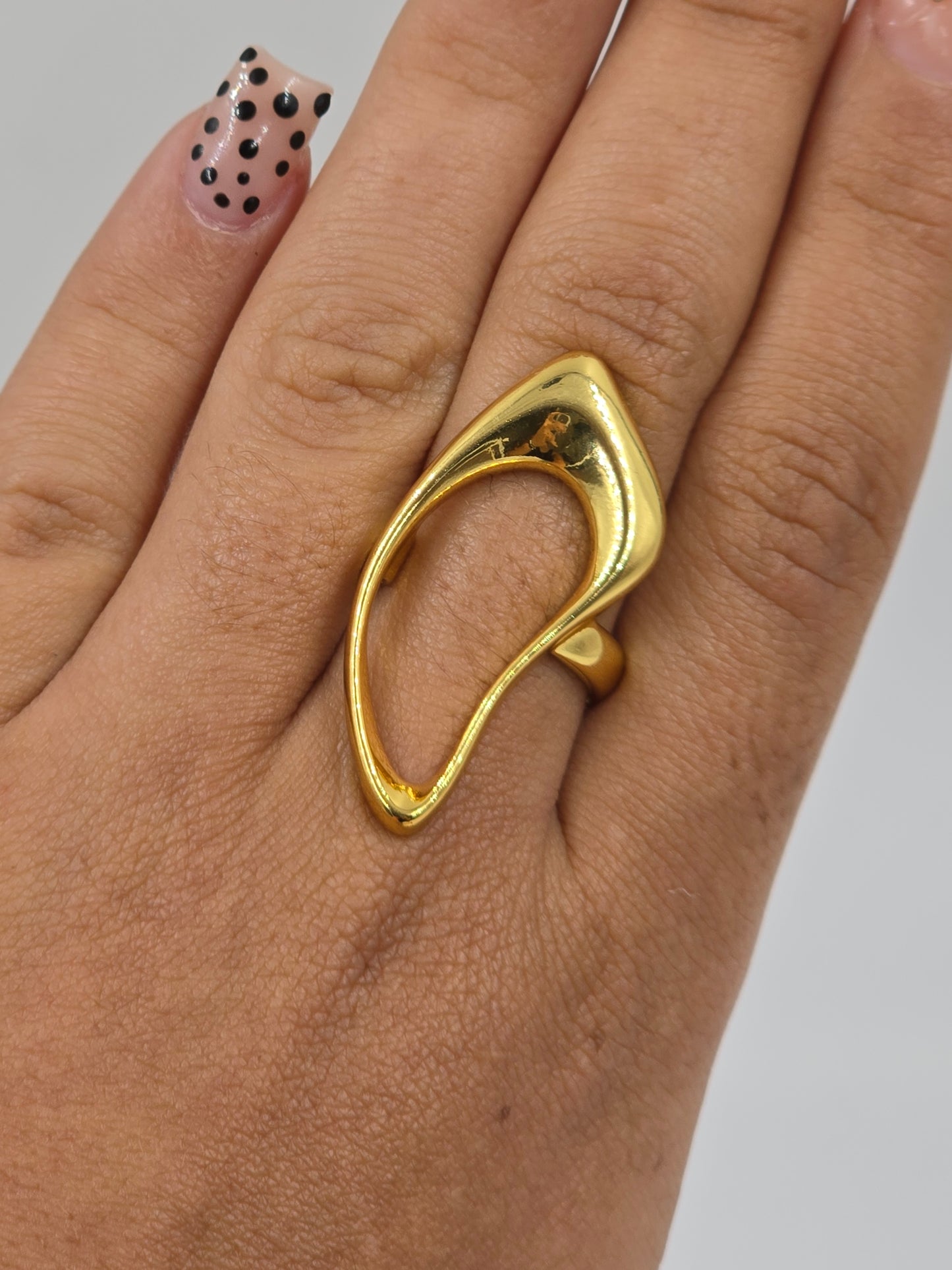 O - Weird Shaped Ring