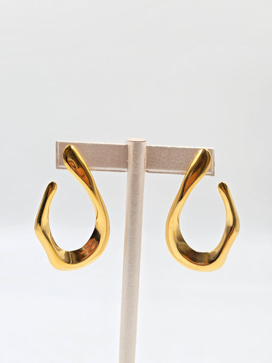 A - U Shaped Golden Set