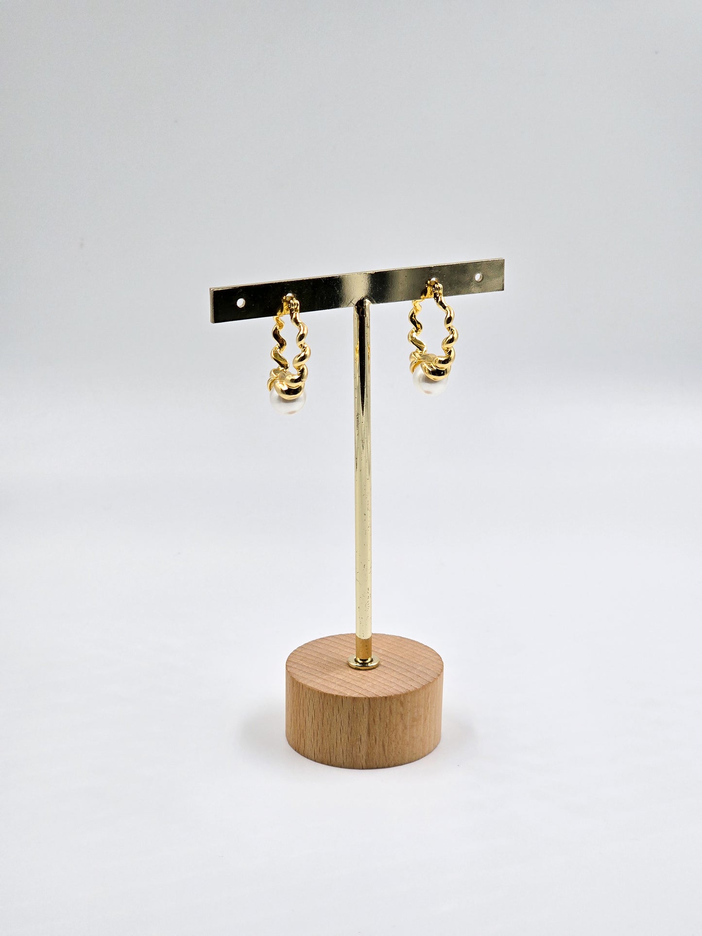 Pearl Twist Golden Hoops