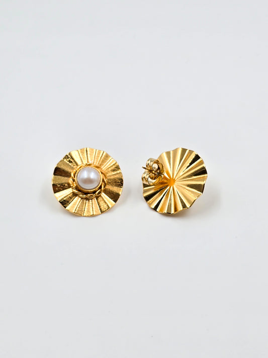 Soleil Pearl Studs Earrings