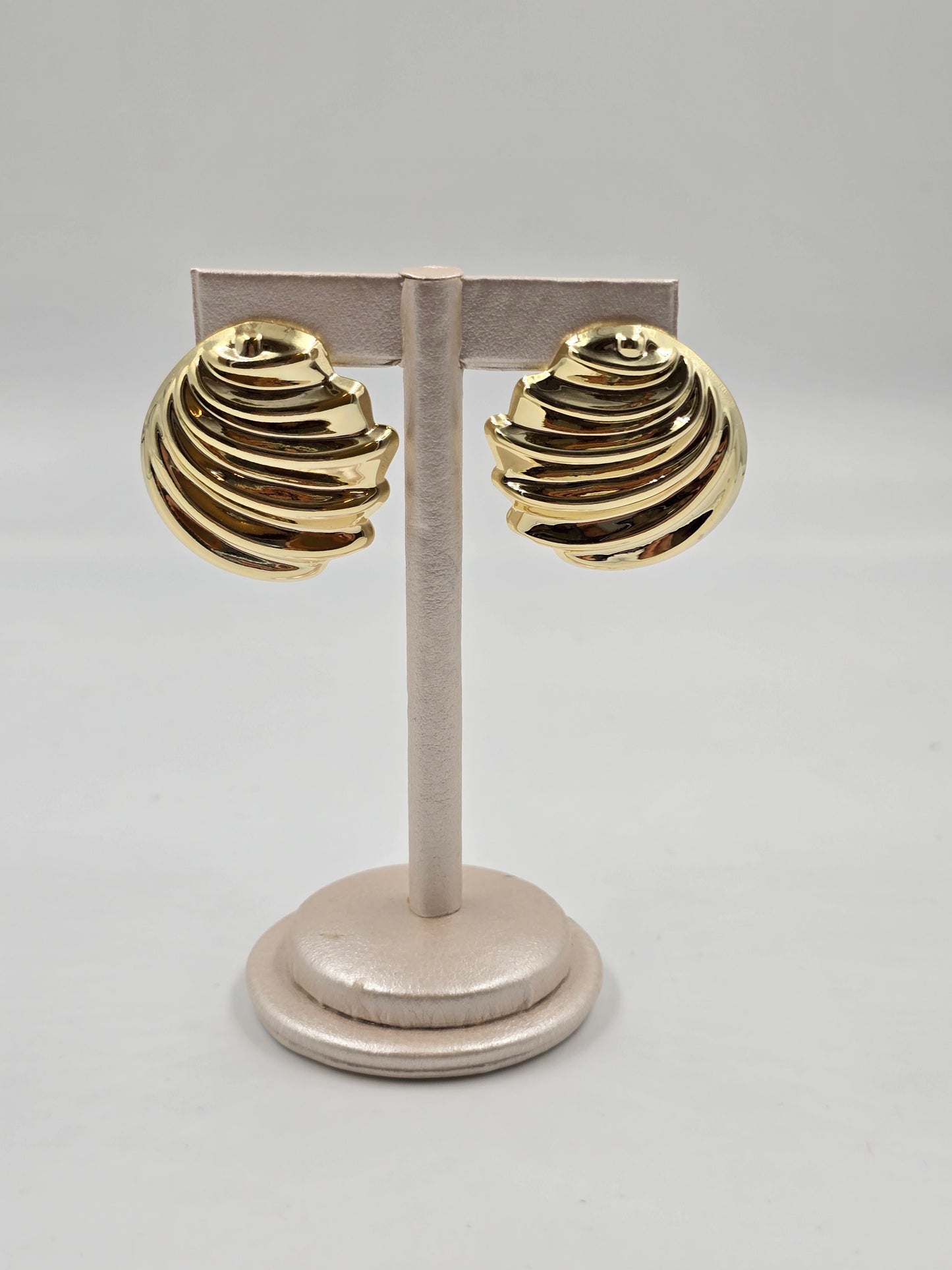 Golden Shells Earrings