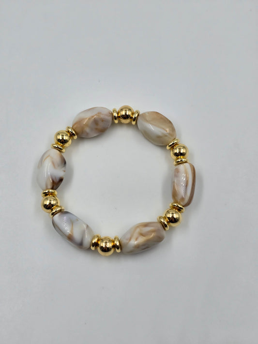 Bracelet with Gold and Beige Beads