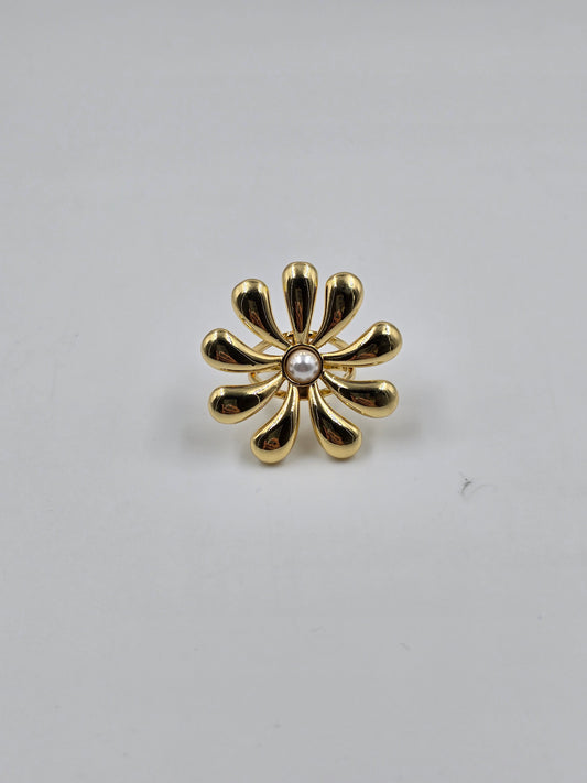 Gold Daisy Ring