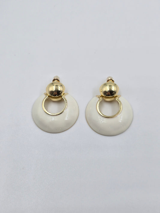 C - White Spherical Tops and Gold Accents