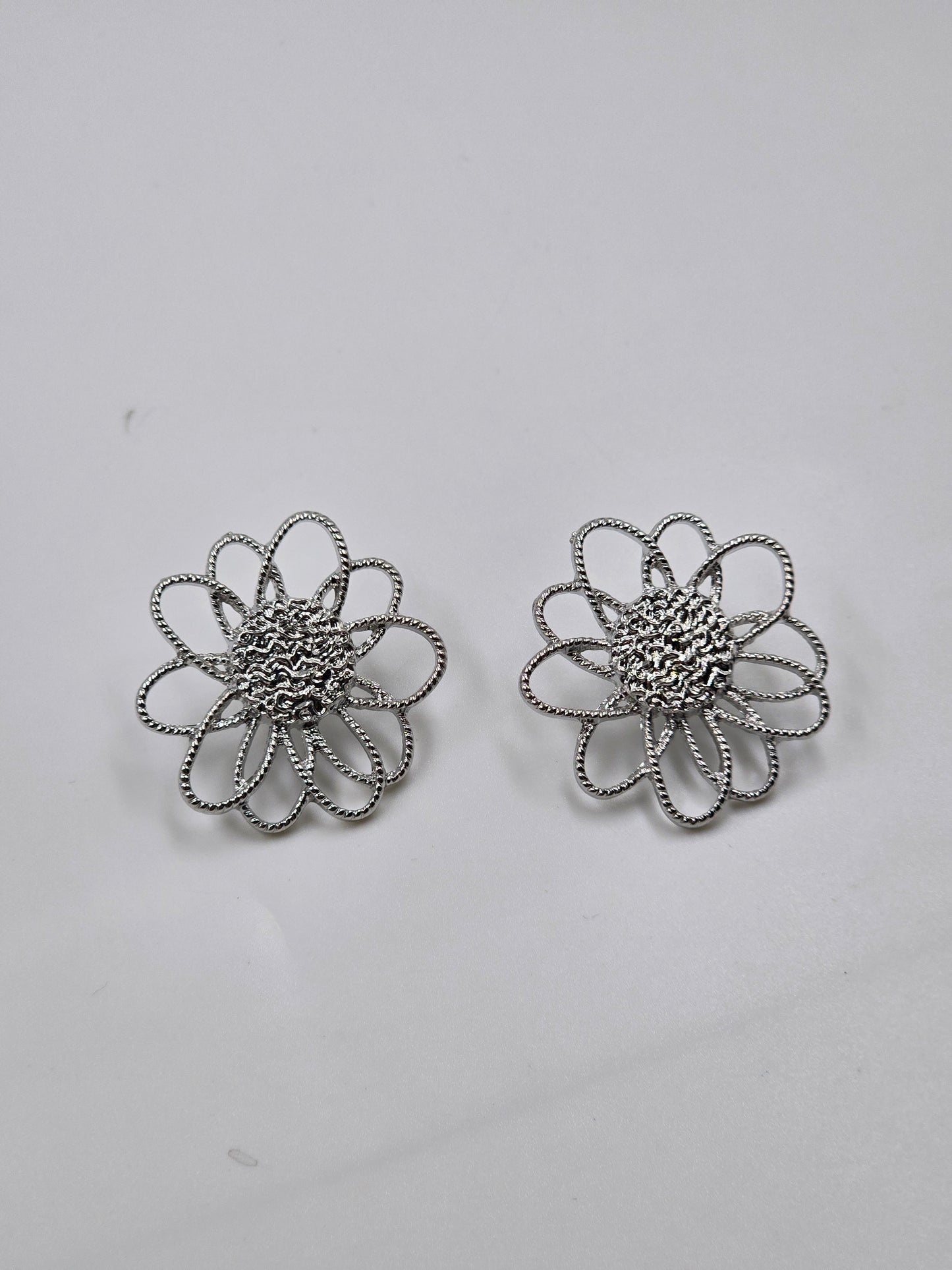 Simple Flower Earrings
