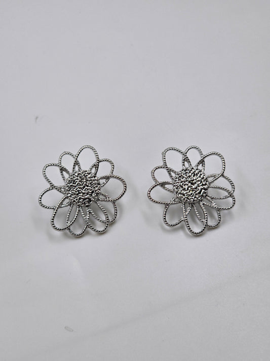 Simple Flower Earrings