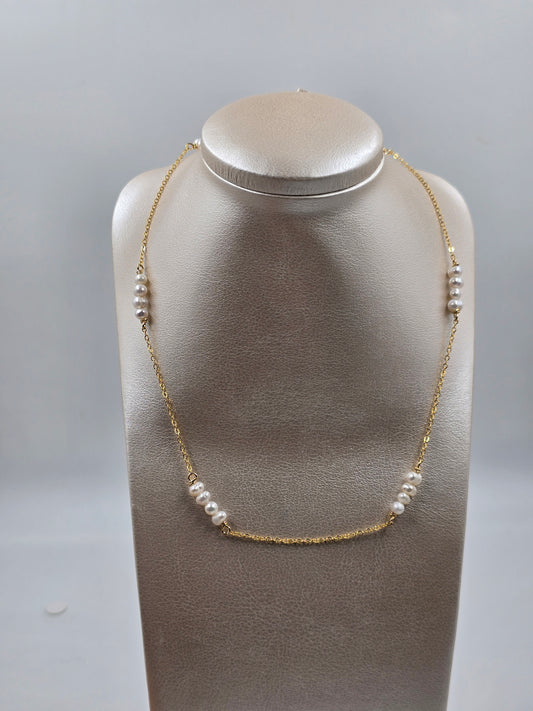 Gold and Beads Necklace
