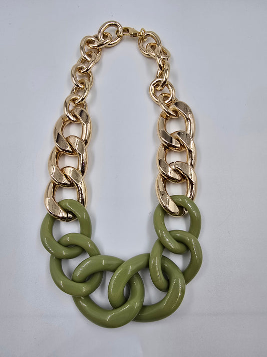 C - Bold Chain Necklace