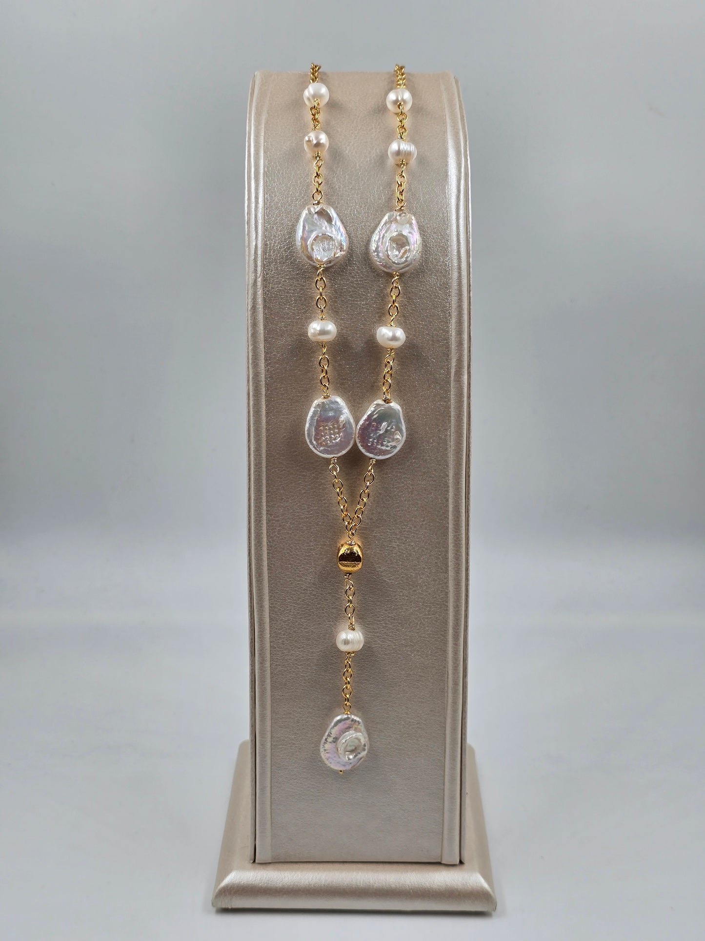 O - Beads & Flat Pearls Necklace