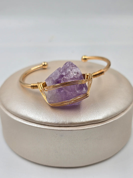 N - Single Natural Stone Bracelet