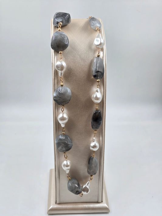 N - Necklace with gray stones and pearls