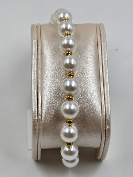 A - Big Pearls Bracelet