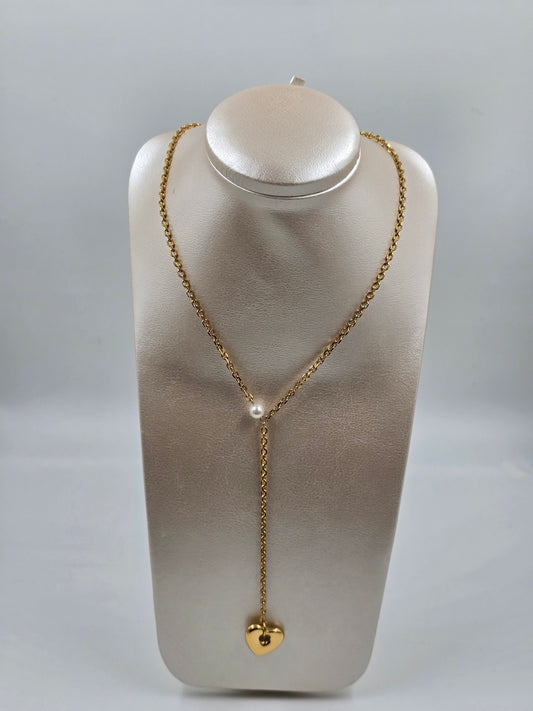 A - Golden Long Necklace With Hart en Pearl