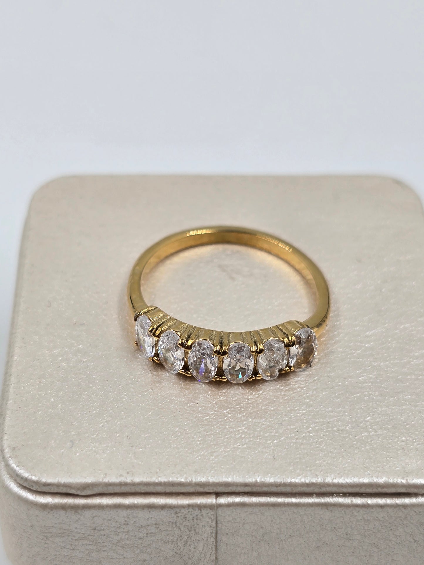 A - Golden Oval Stone Ring Stainless Steel