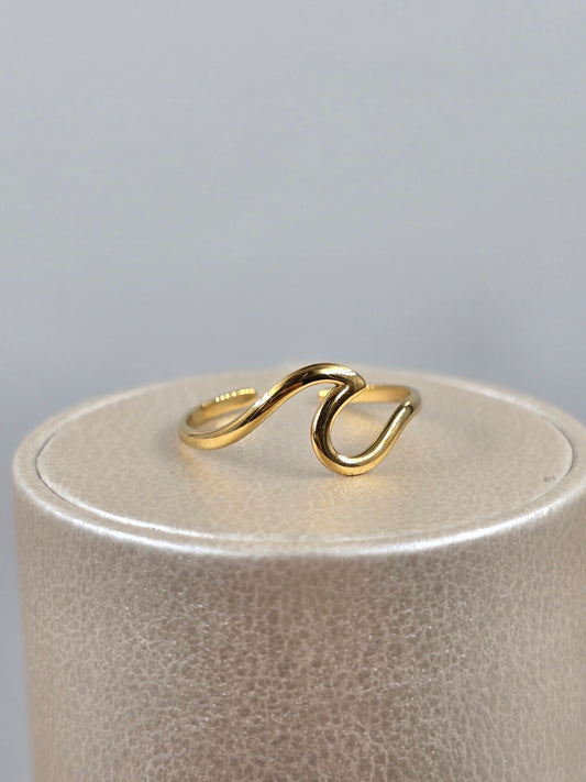 A - Golden Wave Ring Stainless Steel