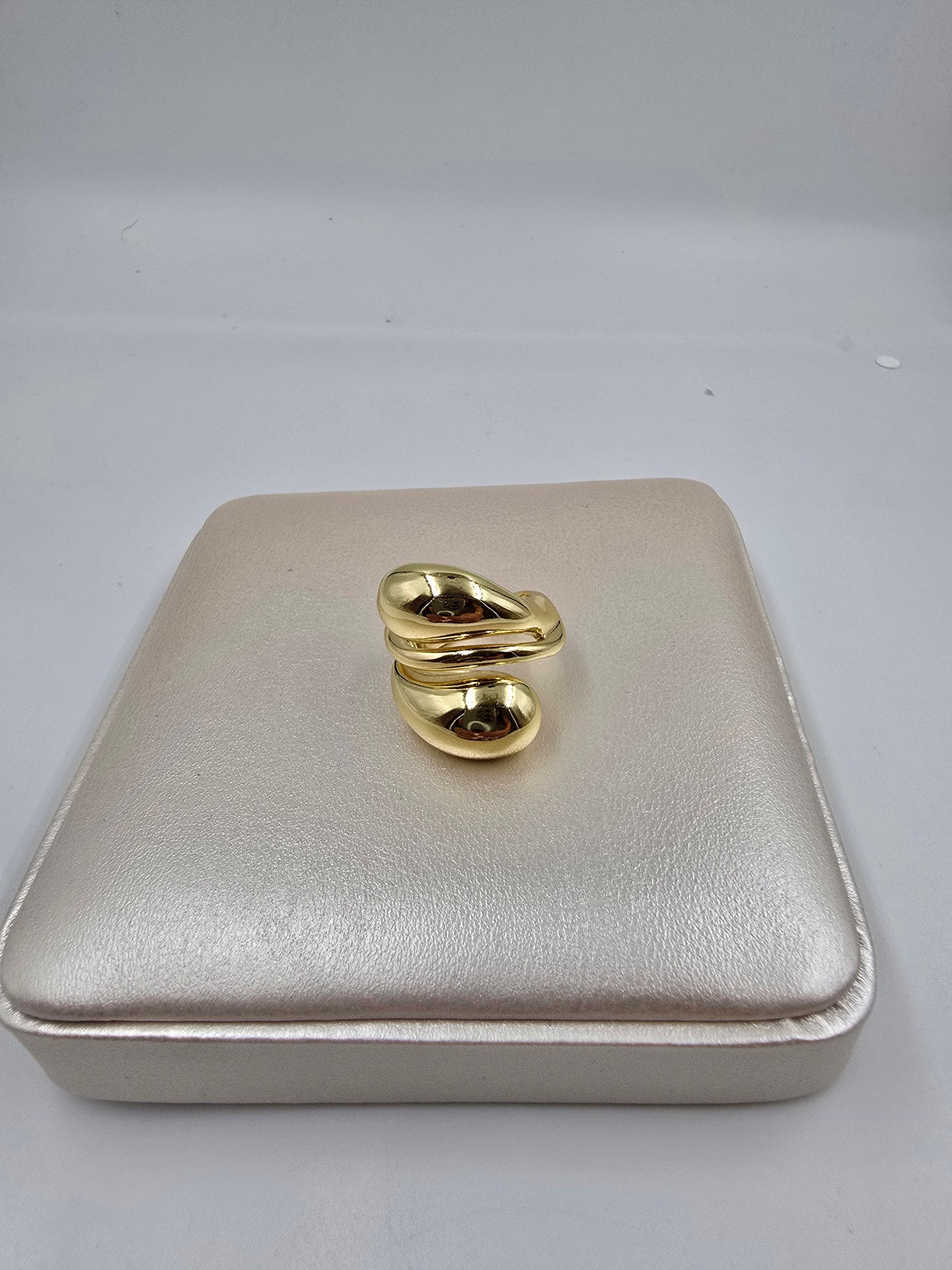 C - Statement Chunky Bubble Ring