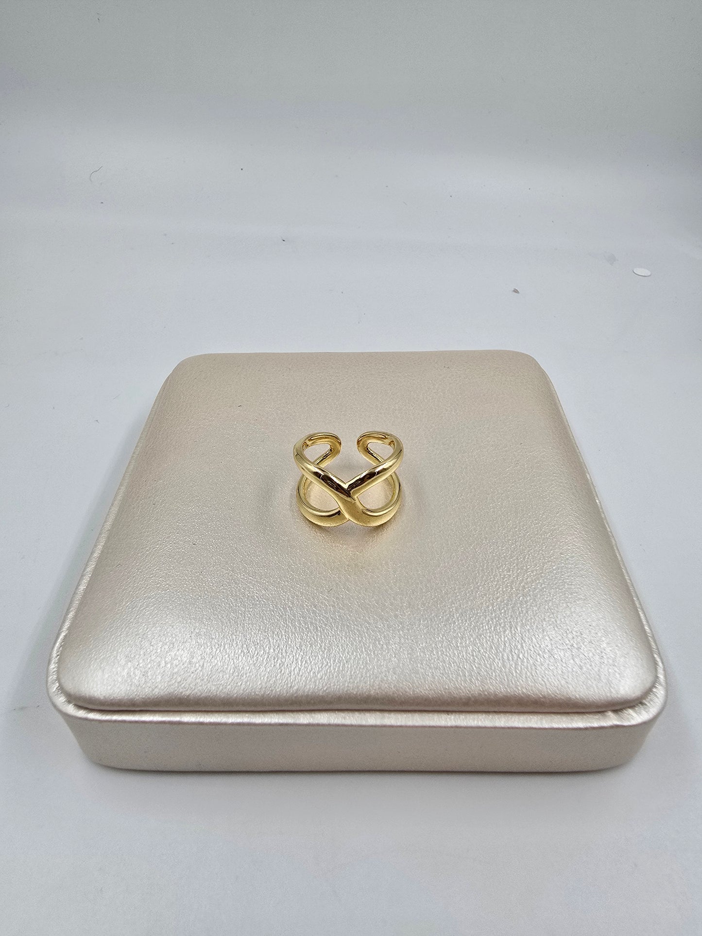 C - Golden X Ring