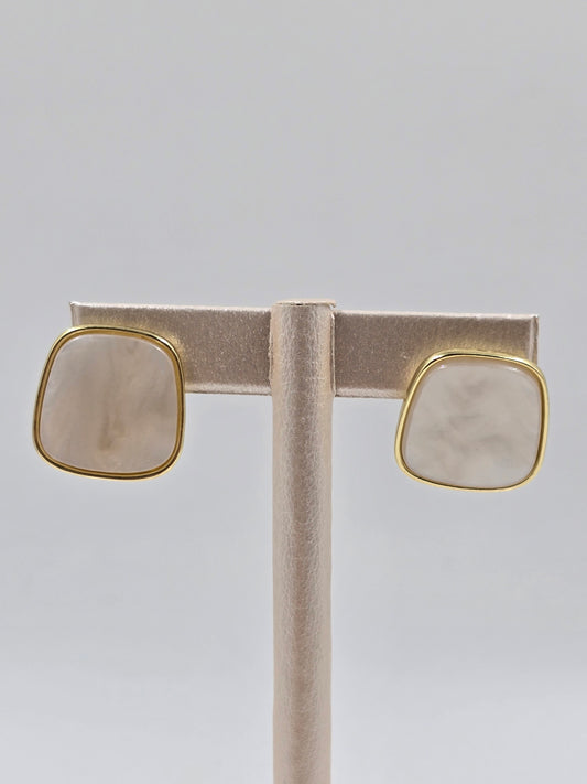 O - Square Shaped Earrings