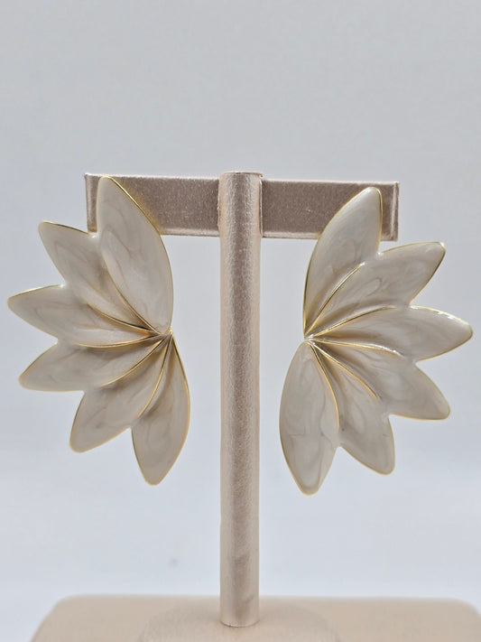 O - Half Flower Earrings