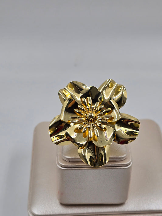 O - Big Golden Flower Ring