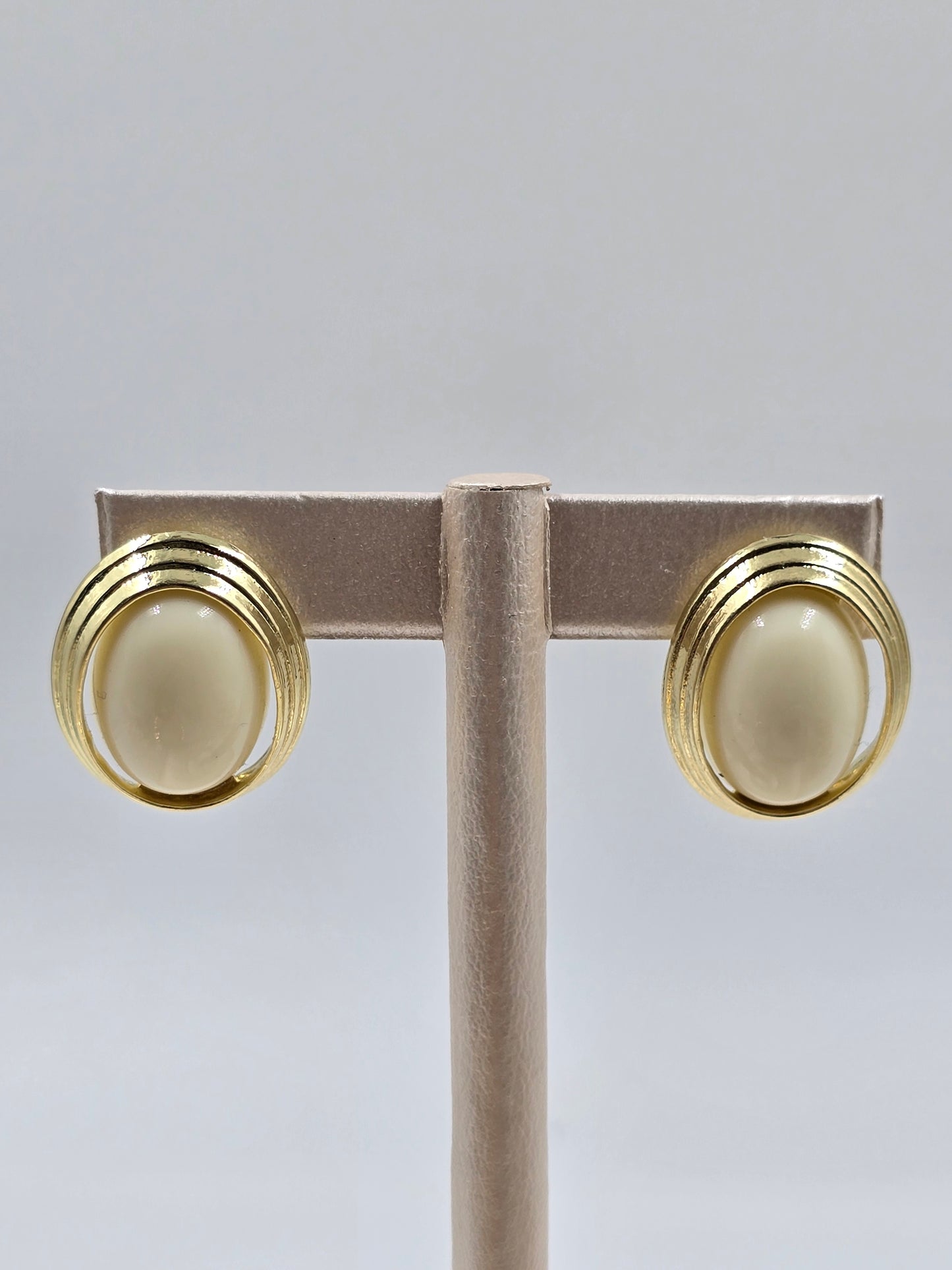 O - Oval Colorful Earrings
