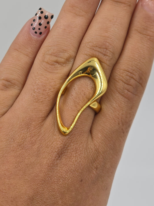 O - Weird Shaped Ring