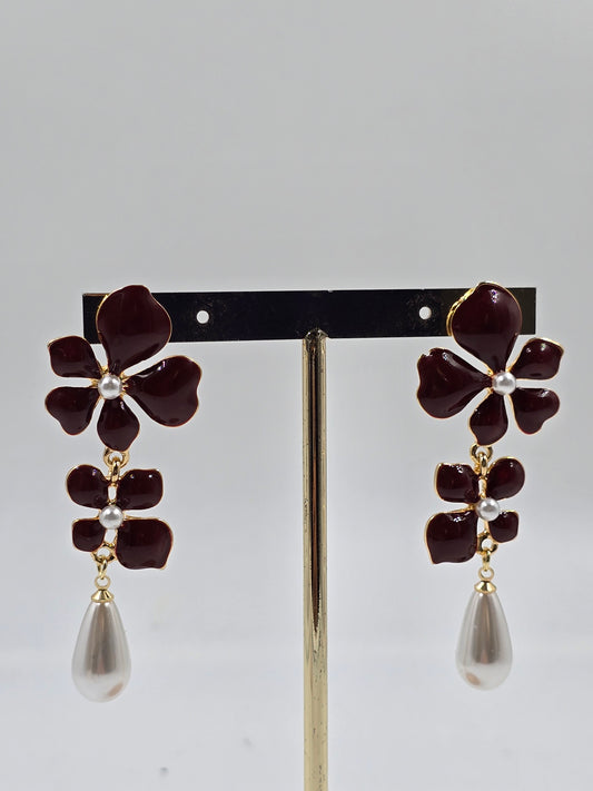 M - Dangling Flower with Pearls Earrings