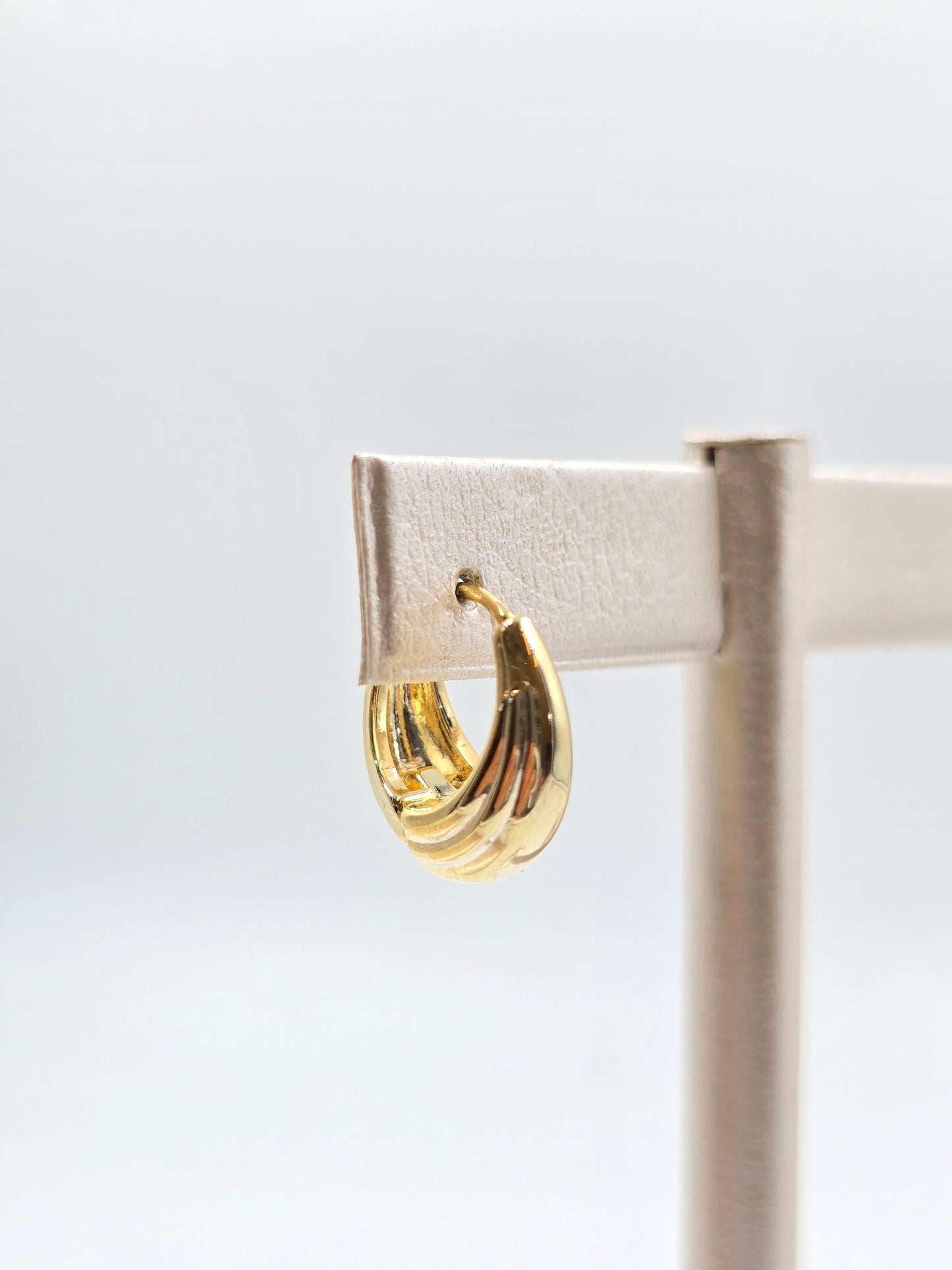 N - Gold Piercings