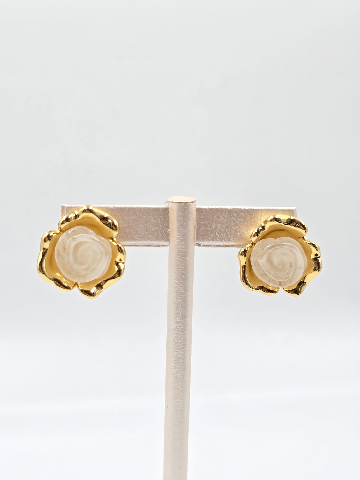 N - Pair of Rose Earring