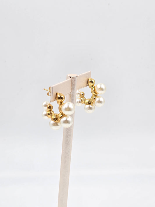 N - Gold Round Pearls Earring