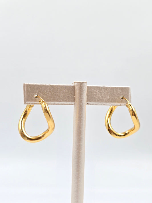 A - Golden Wavy Earring