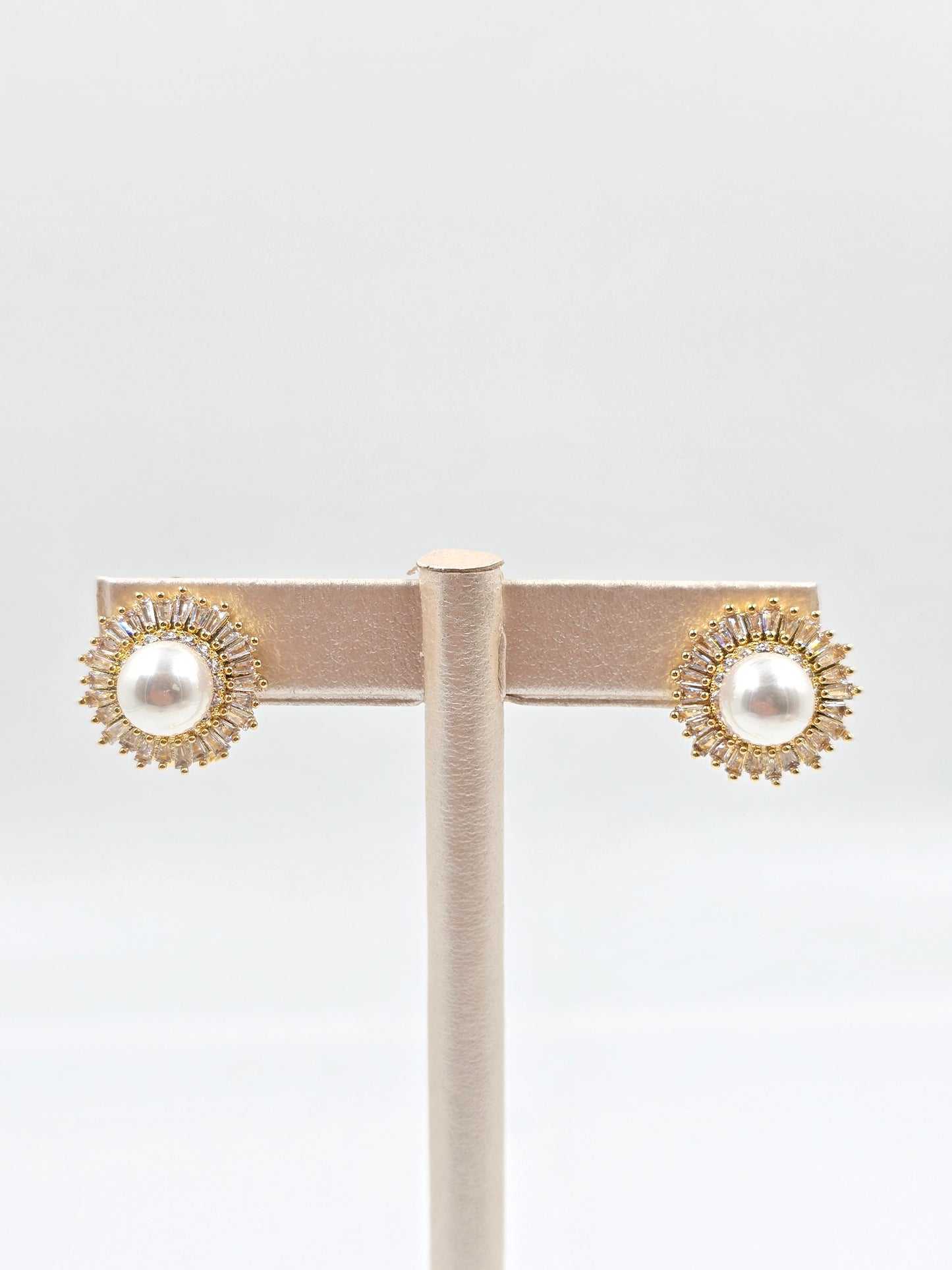 CR - Clap Earring