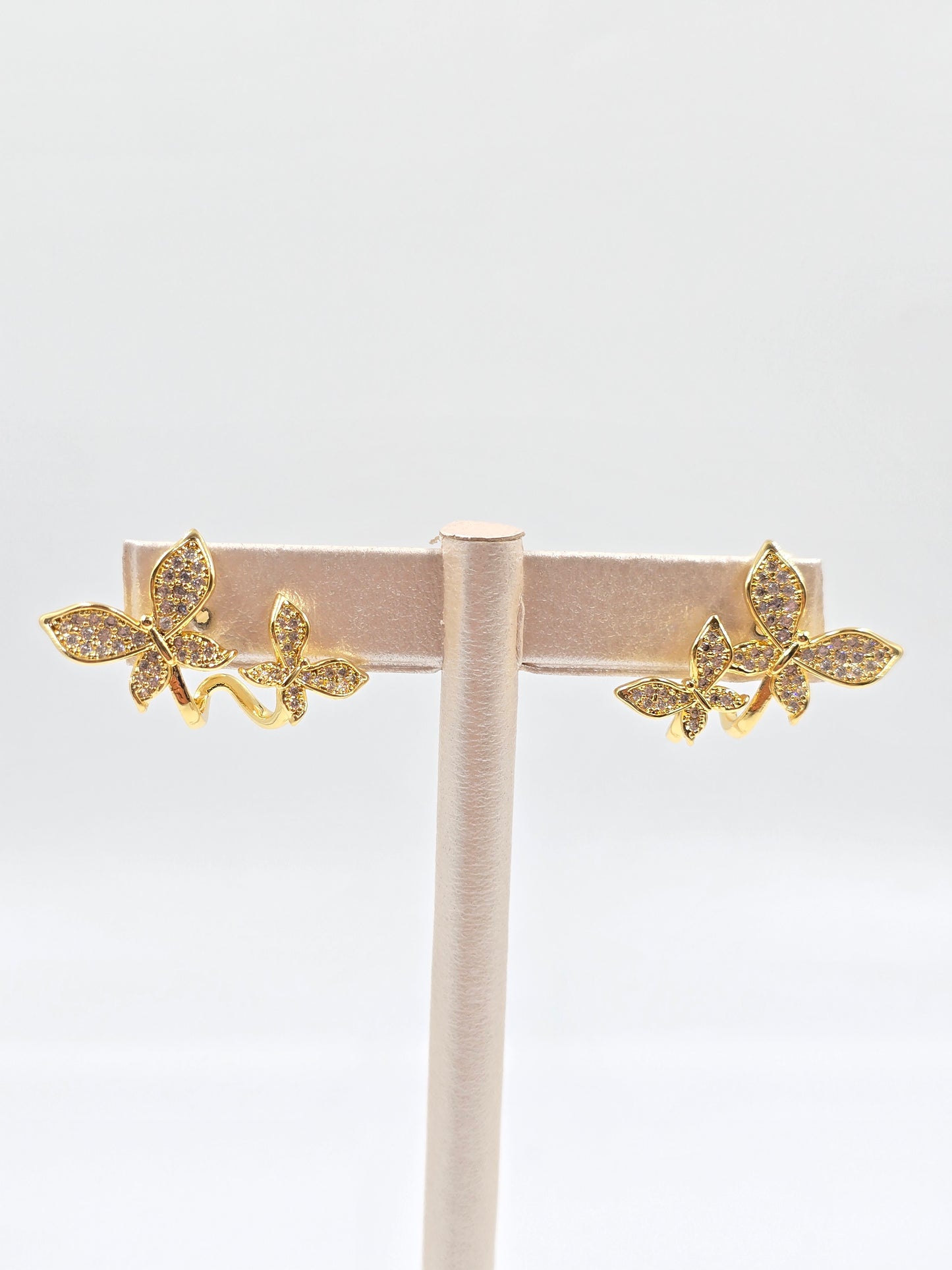 CR - Clap Earring