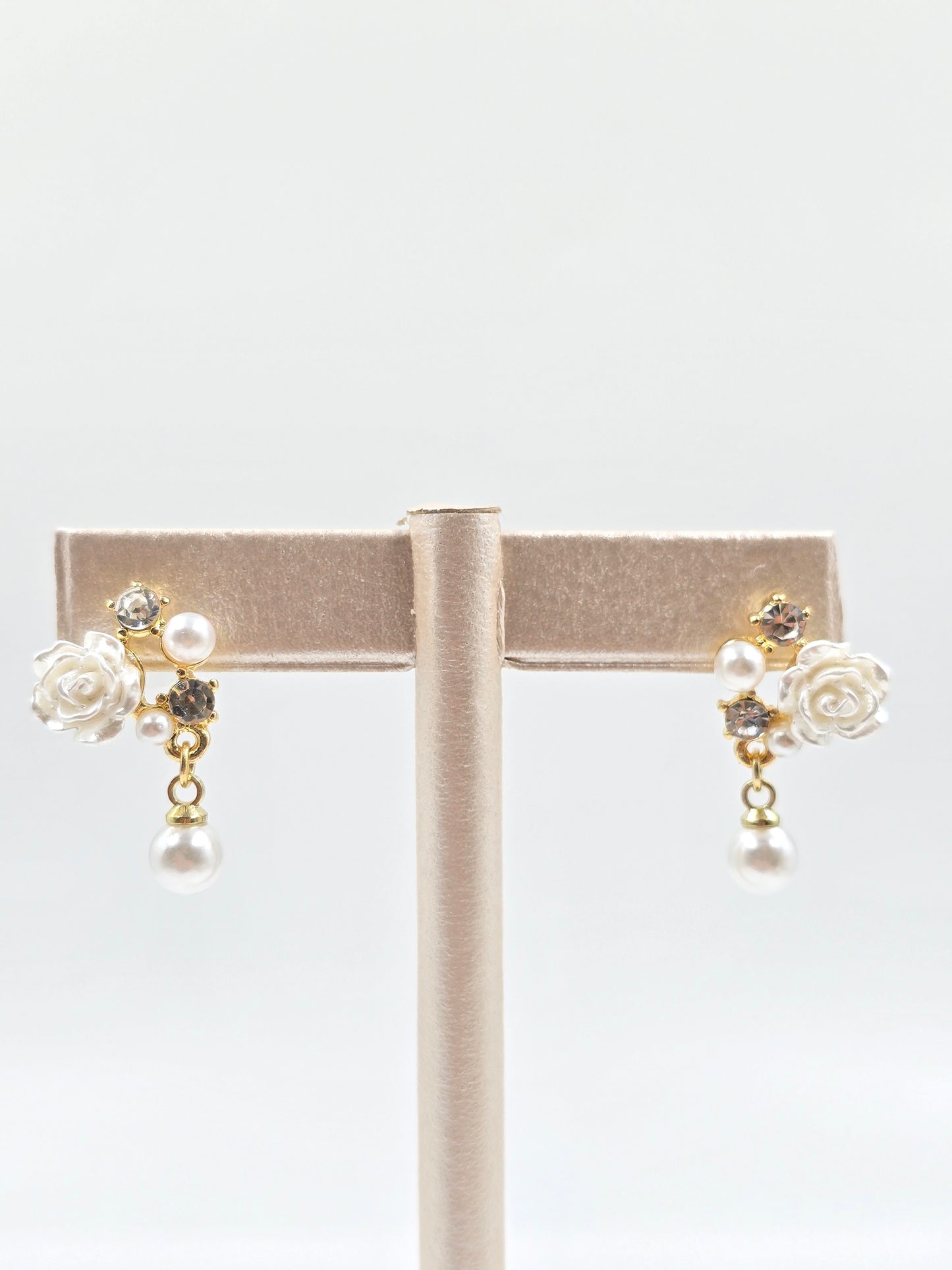 N - White Rose and Pearls Earring