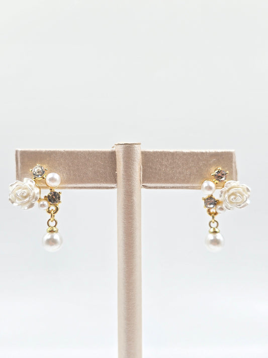 N - White Rose and Pearls Earring