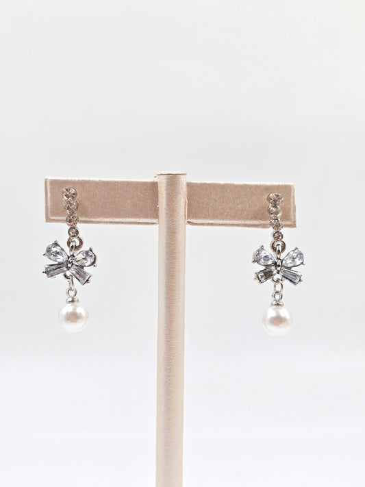 N - Crystal Bows with Pearls