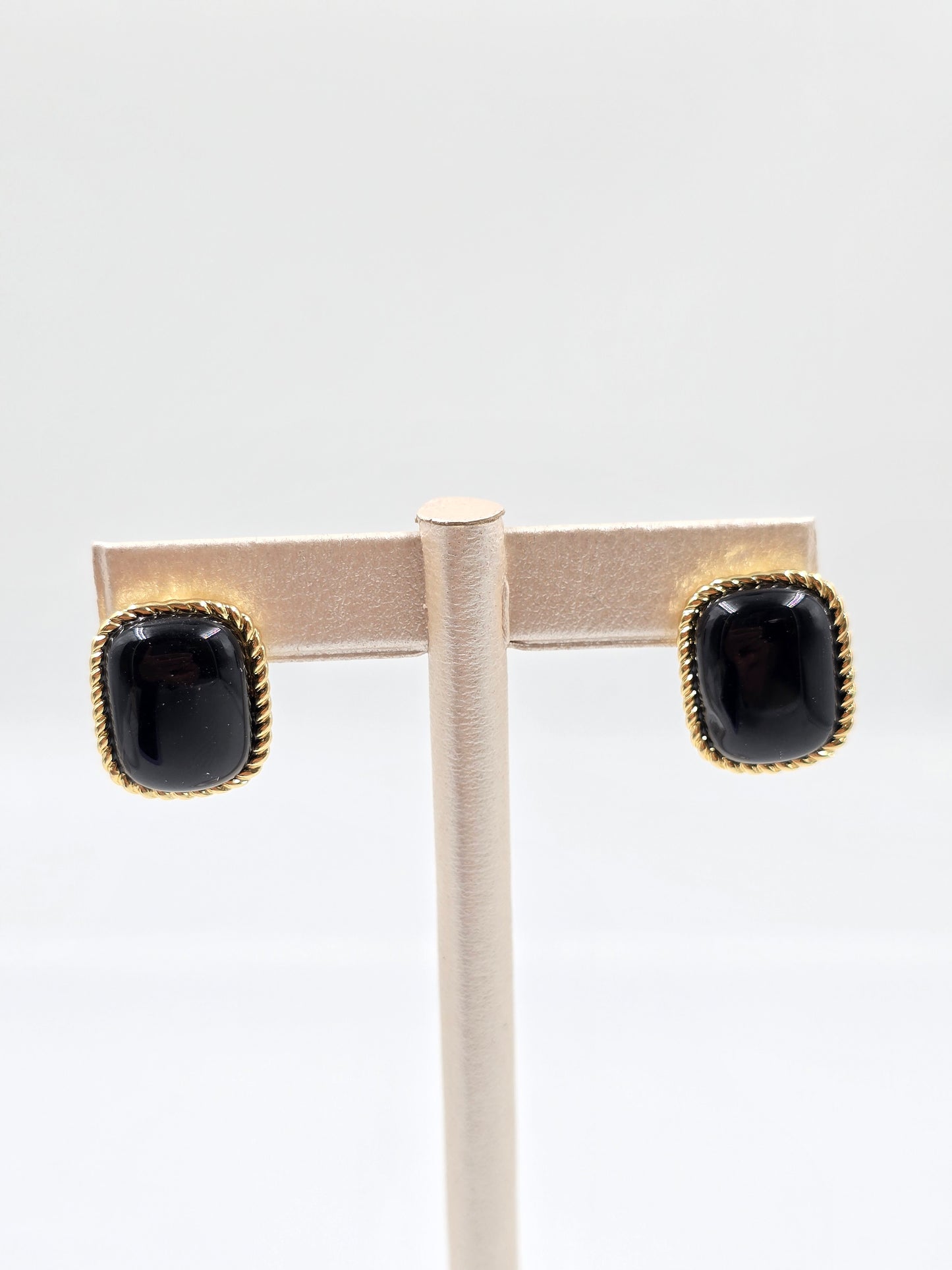 C - Classic Earring