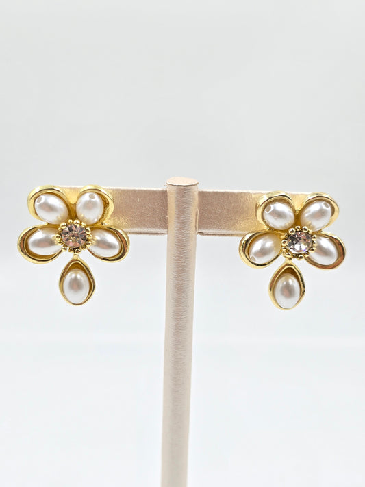 C - Pearls Flower with Gold