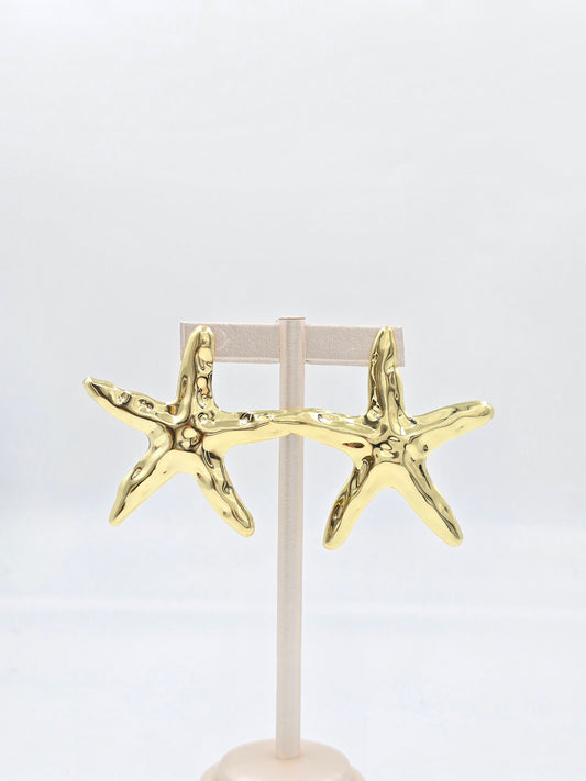 C - Gold Starfish-Shaped Stud Earrings