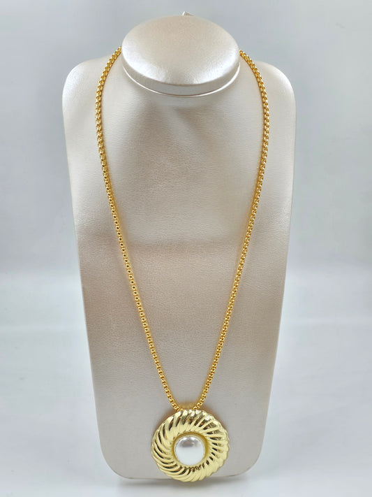C - Bold Necklaces Big Pendant