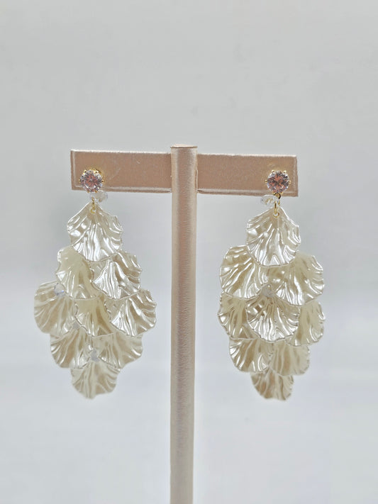 N -Dangling White Earrings