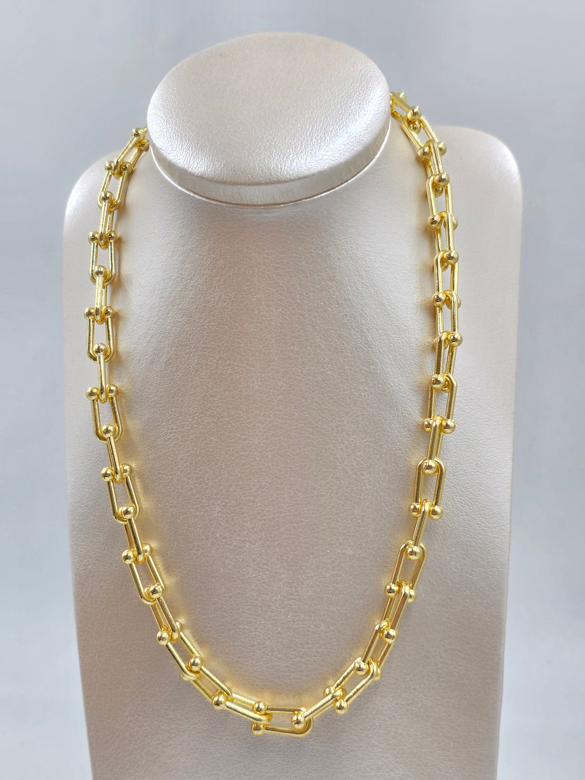 S - Golden Necklaces