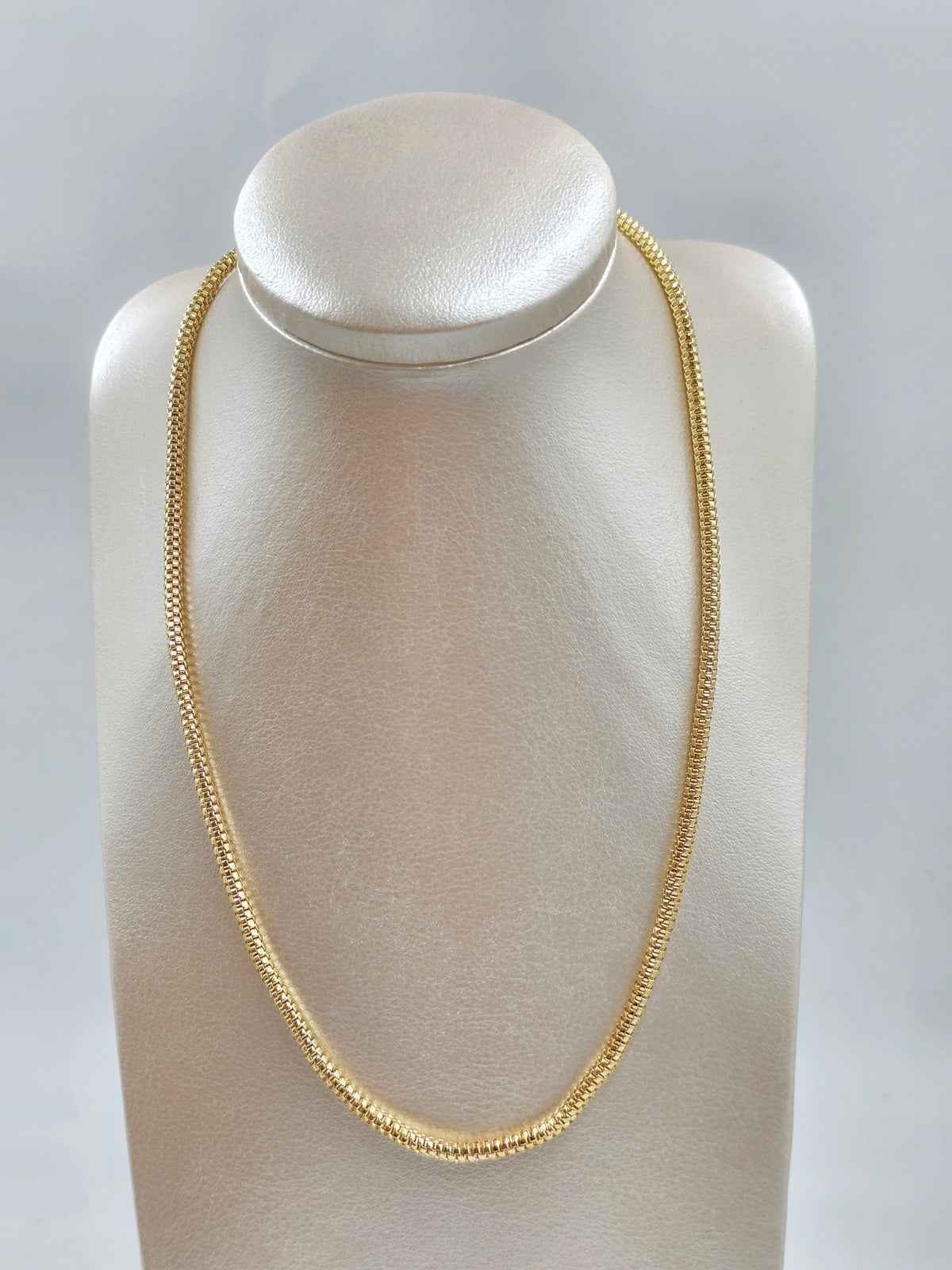 S - Golden Necklaces