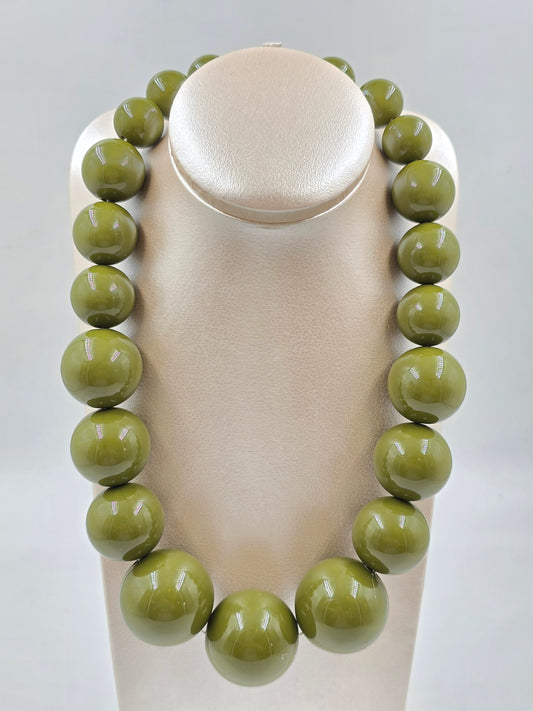 O - Beaded Necklace