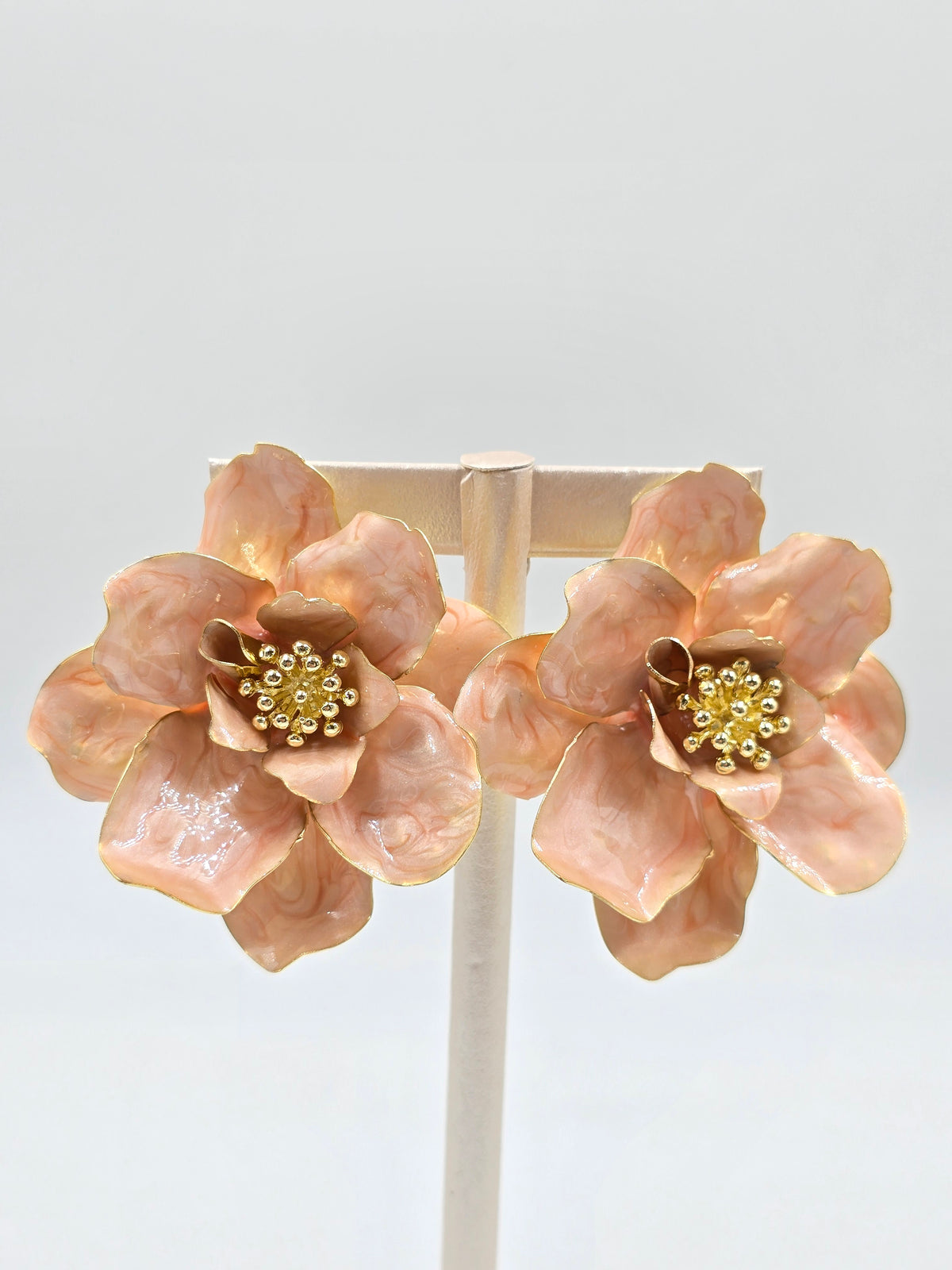 O - Large Petal Flowers