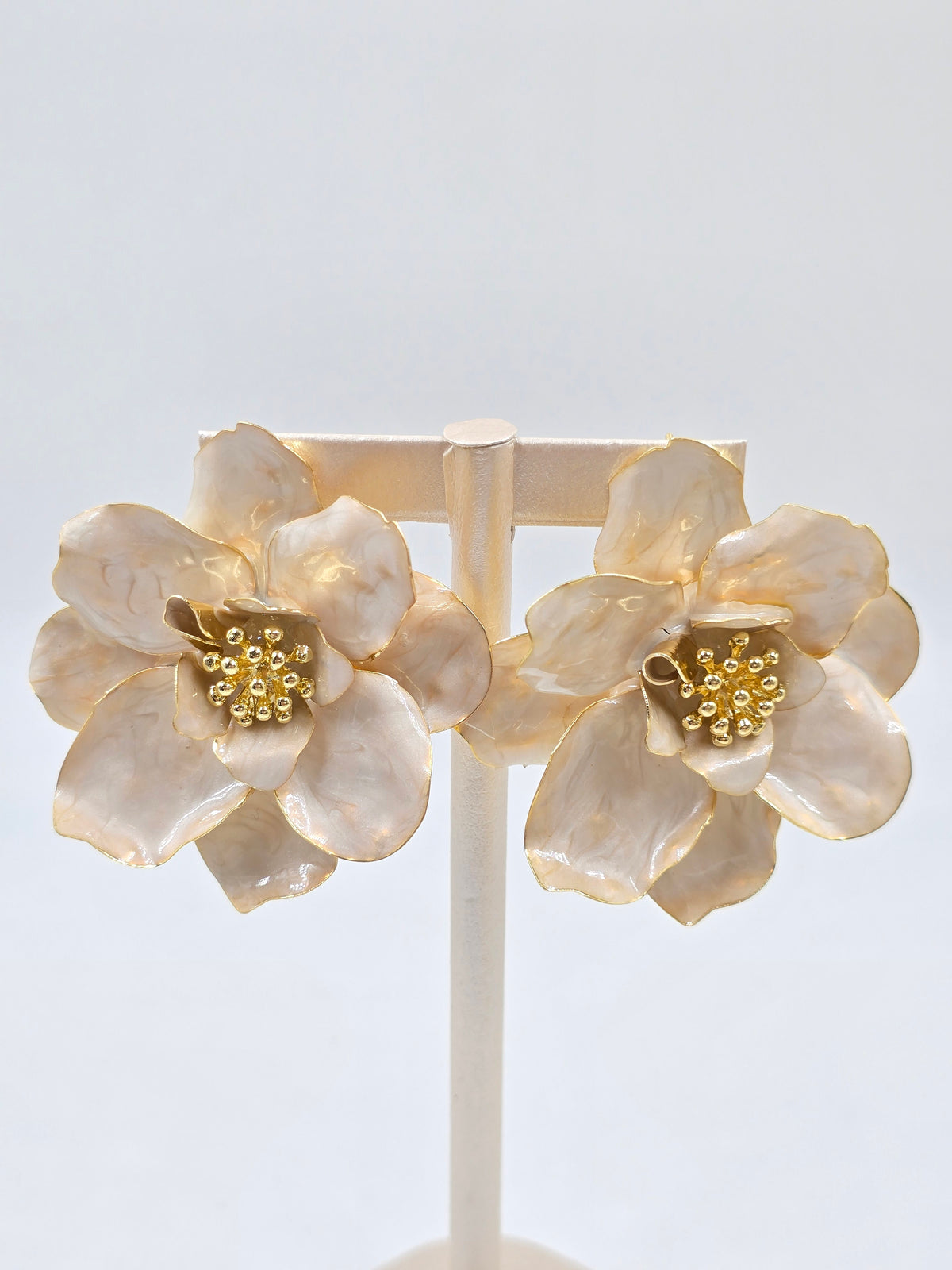 O - Large Petal Flowers