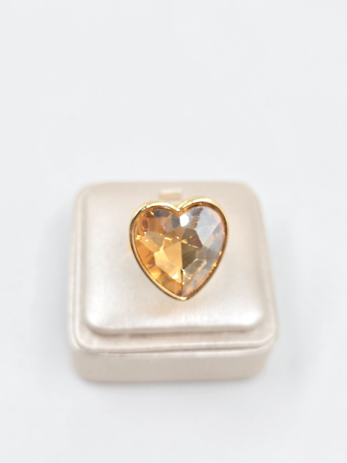 O - Gemstone Heart Ring